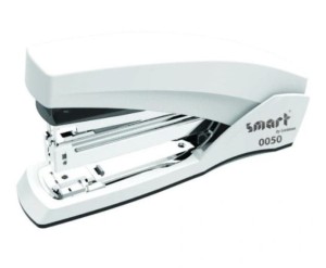 Zszywacz uniwersalny SMART 0050 do 50 kartek metal / tworzywo kol. biały 110078